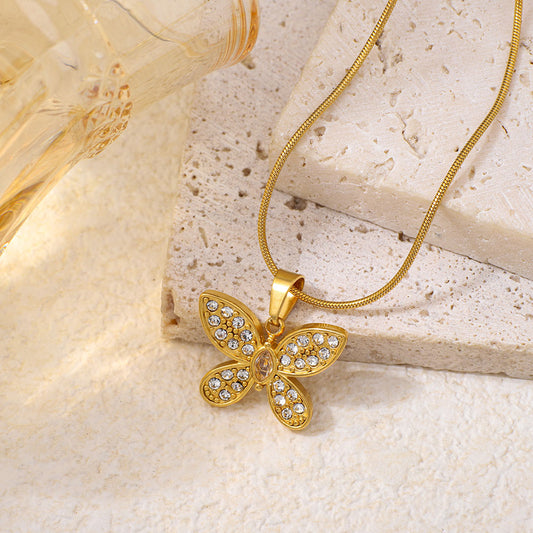 Butterfly-shaped Inlaid Rhinestone Pendant Necklace