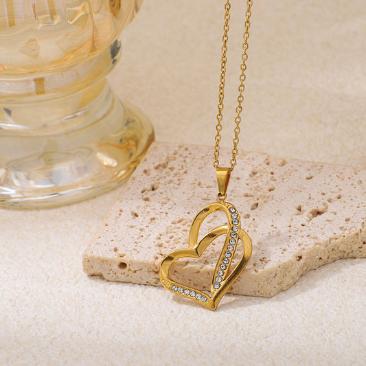 Heart-shaped Pendant Necklace With Rhinestone Inlay